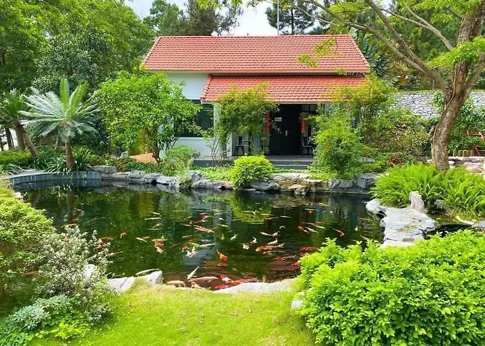 Khách sạn Orestay Garden *