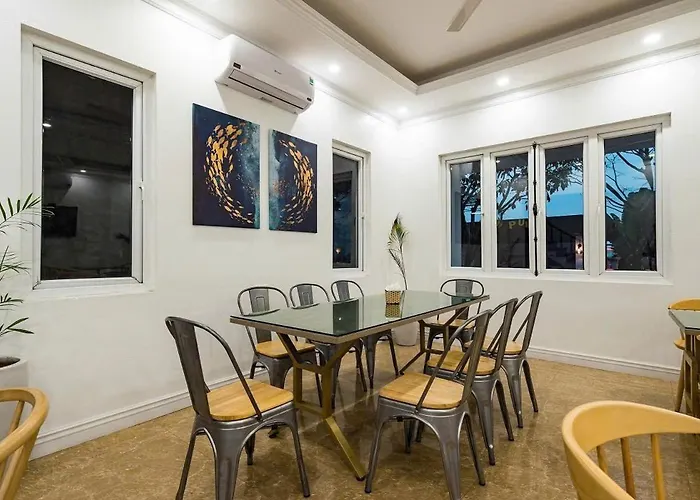 Orestay Garden Khách sạn Hạ Long