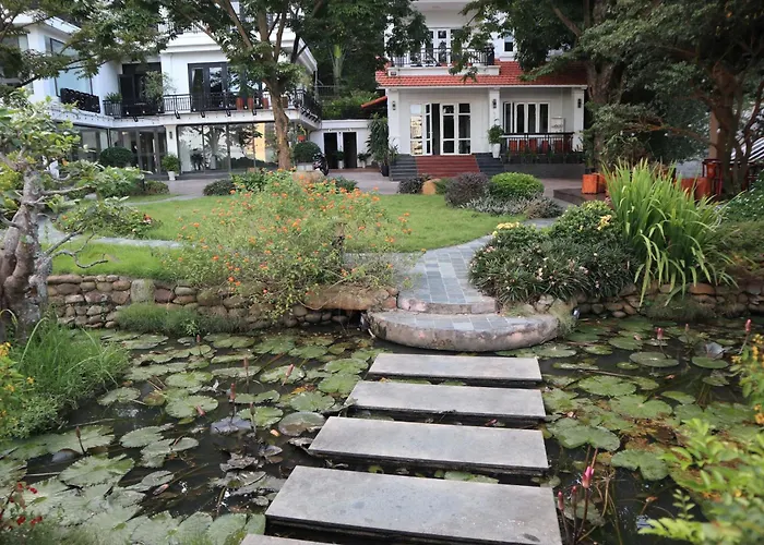 Orestay Garden Khách sạn *