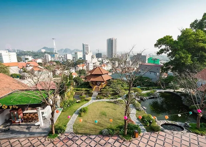 Khách sạn Orestay Garden *