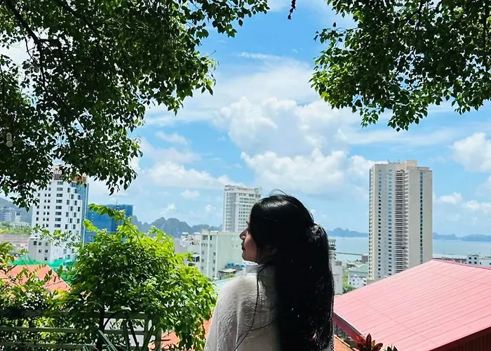 Orestay Garden Khách sạn Hạ Long