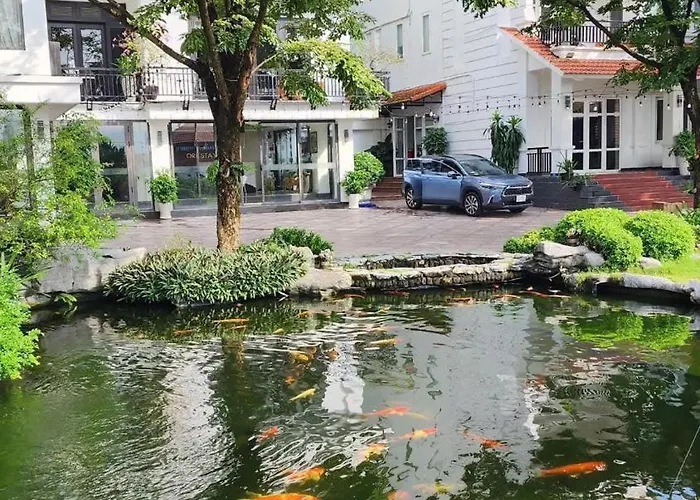 Orestay Garden Khách sạn Hạ Long