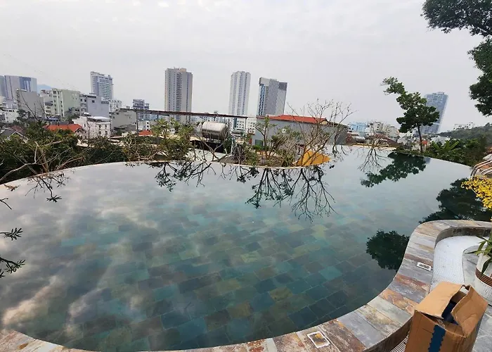 Orestay Garden Khách sạn *